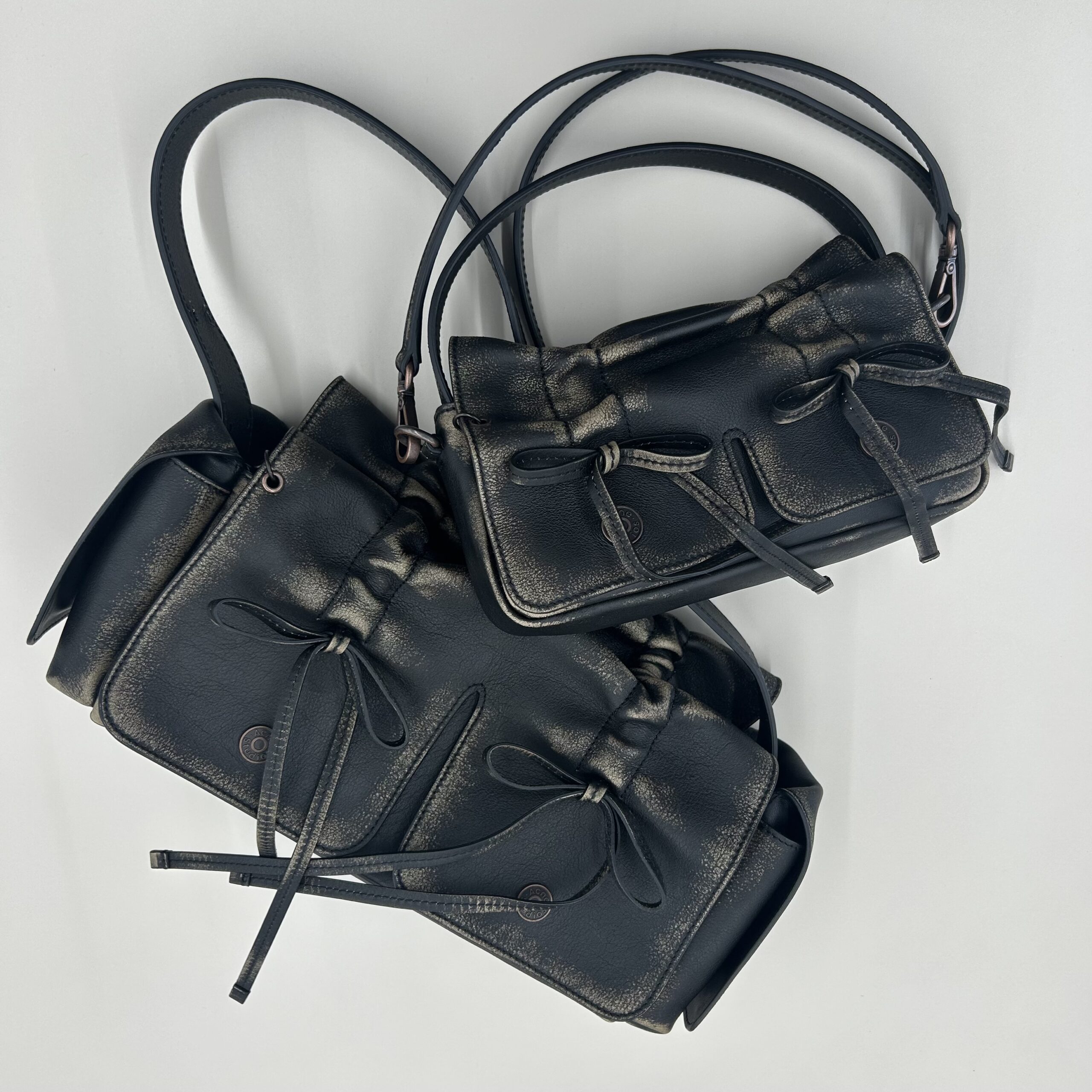 Acne Studios】人気のマルチポケットシリーズ🌼 | OBLIGE womens